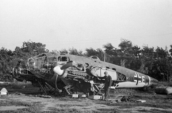 Unul dintre primele avioane germane doborât lângă Odesa. - Sputnik Moldova