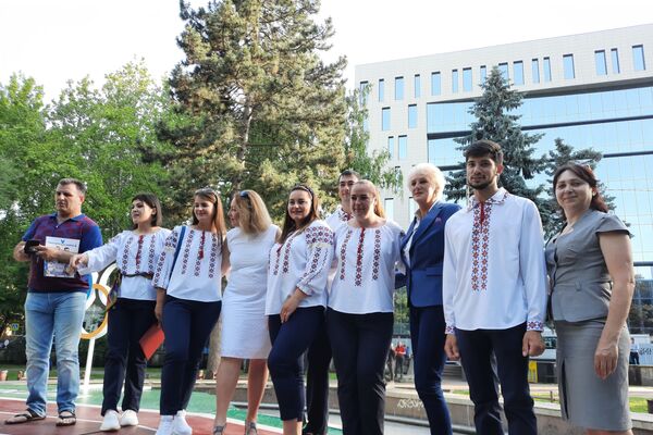 Prezentarea echipamentului sportivilor moldoveni care vor participa la Olimpiada de la Tokyo - Sputnik Moldova