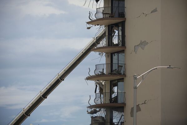 Разрушенная часть здания в Майами. - Sputnik Молдова