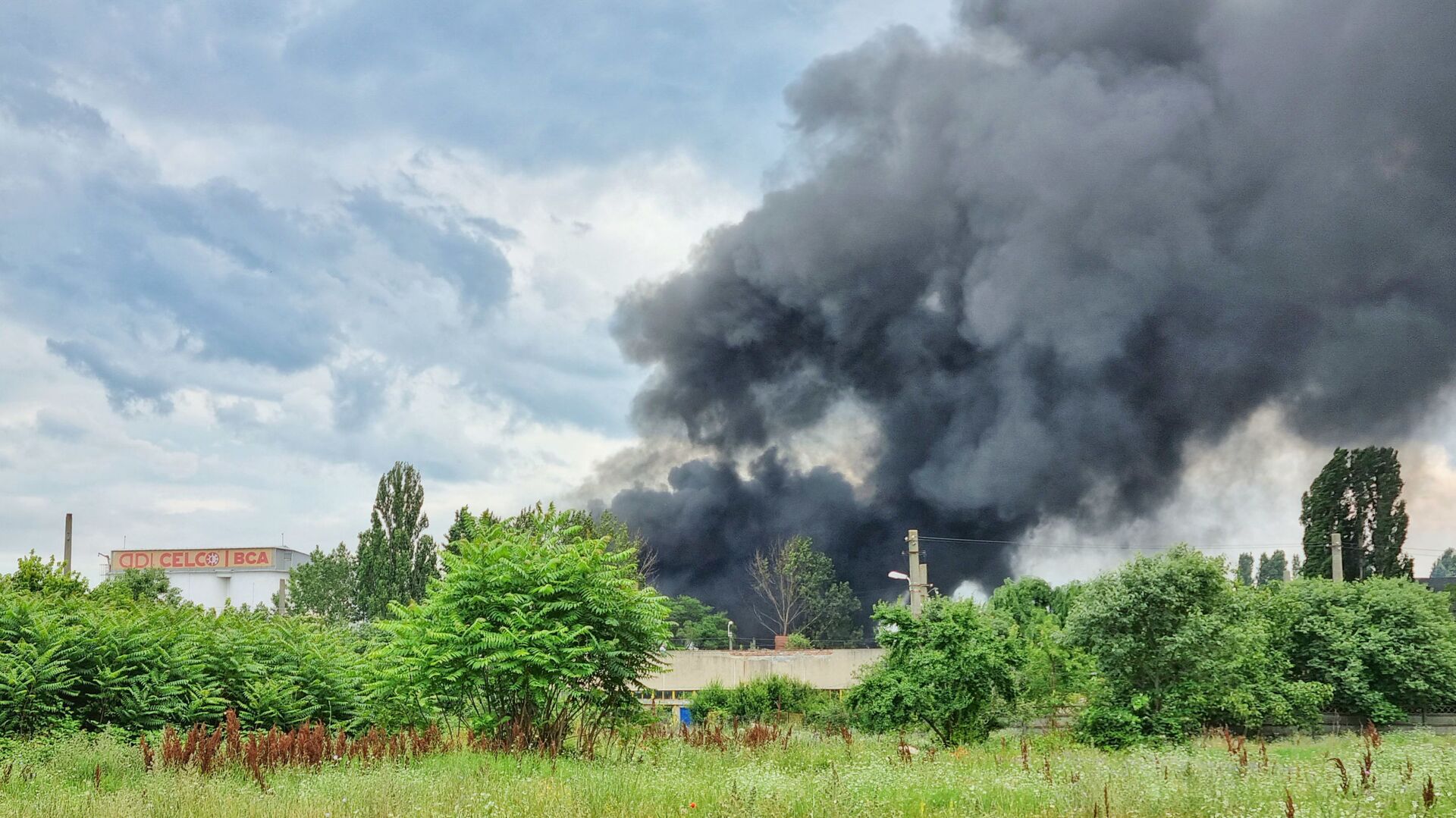 Incendiu în zona industrială a orașului Constanța - Sputnik Moldova, 1920, 27.07.2021