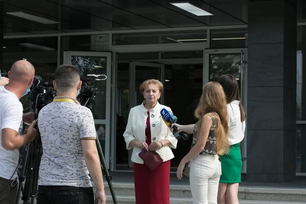 Președintele Parlamentului, Zinaida Greceanîi, a exprimat speranța că cetățenii vor face o alegere corectă.  - Sputnik Moldova