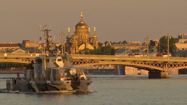 Россия: В Санкт-Петербурге прошла первая репетиция главного военно-морского парада - Sputnik Молдова