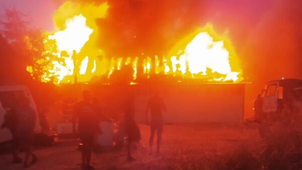 Масштабный пожар в селе Чишмикиой Вулканештского района Гагаузии - Sputnik Moldova