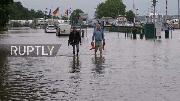 Netherlands: Flash flooding forces Roermond residents to evacuate - Sputnik Moldova