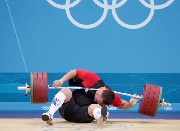 Matthias Steiner concurează la proba masculină de haltere de peste 105 kg la ediția XXX a Jocurilor Olimpice de vară de la Londra - Sputnik Moldova-România