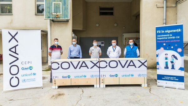 Republica Moldova a recepționat un lot de 46 de frigidere, livrate prin intermediul platformei COVAX - Sputnik Молдова