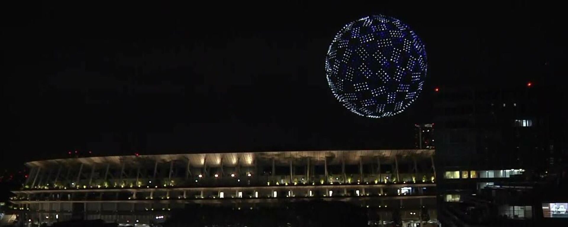 Япония: В Токио на церемонии открытия Олимпиады прошло световое шоу дронов
 - Sputnik Moldova-România, 1920, 24.07.2021