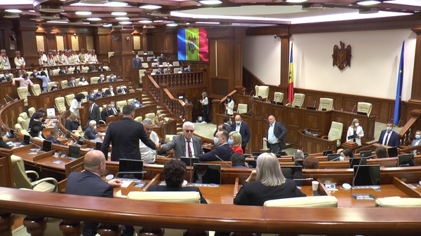 Парламент у Молдовы есть, но пока он ничего решать не может - Sputnik Молдова