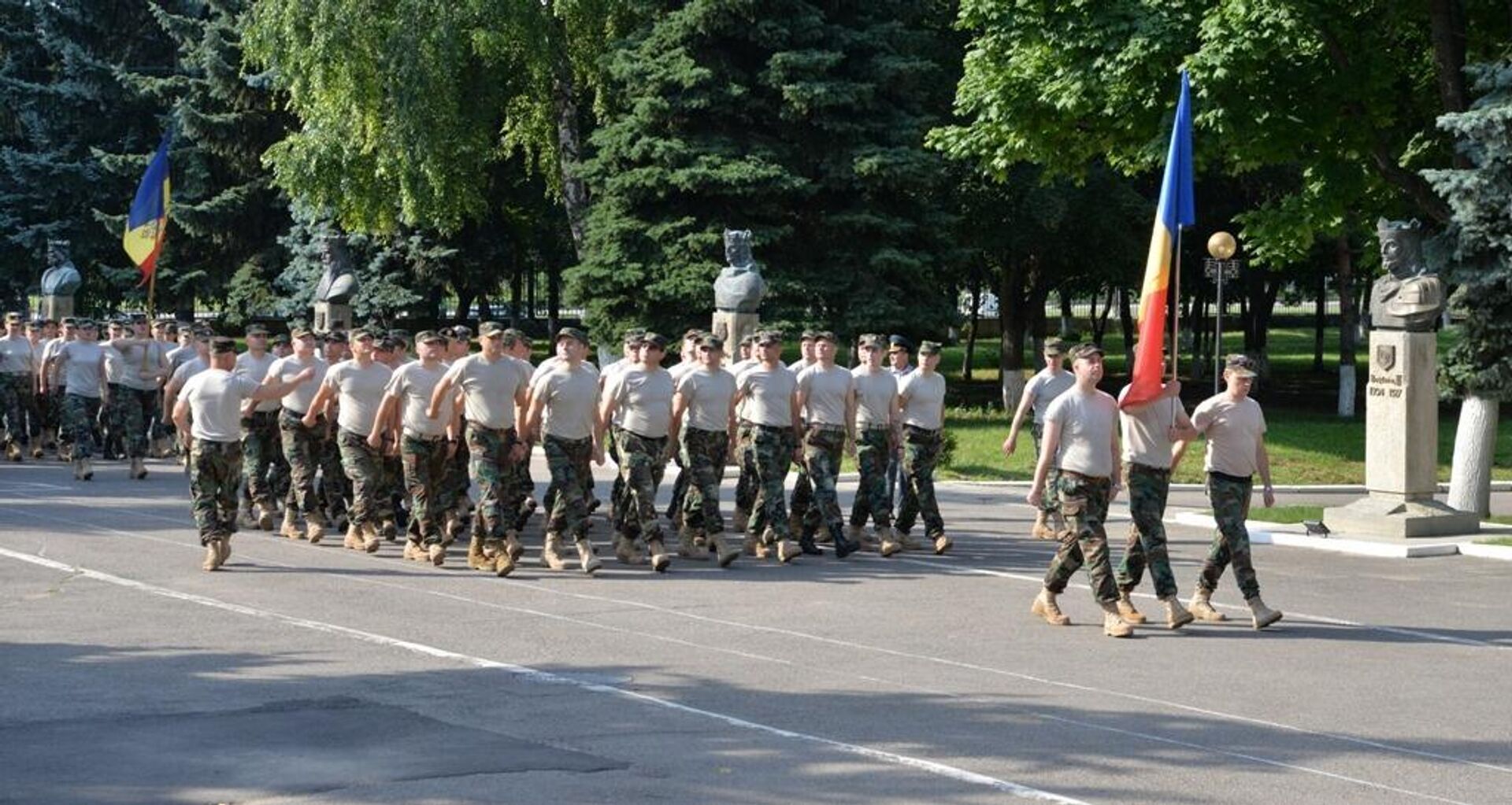 Armata Naţională se pregăteşte pentru parada militară din 27 august
 - Sputnik Moldova, 1920, 27.07.2021