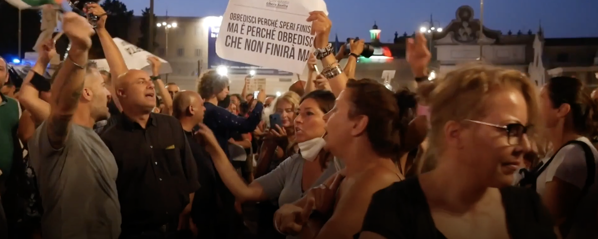 Protesters rally against COVID health pass in Italy and France
 - Sputnik Moldova-România, 1920, 29.07.2021