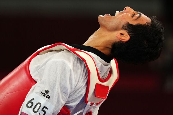 Seif Yeissa (Egipt), câștigător al medaliei de bronz la competiția de taekwondo masculin  la categoria 80 kg.Jocurile Olimpice de vară de la Tokyo. - Sputnik Moldova-România