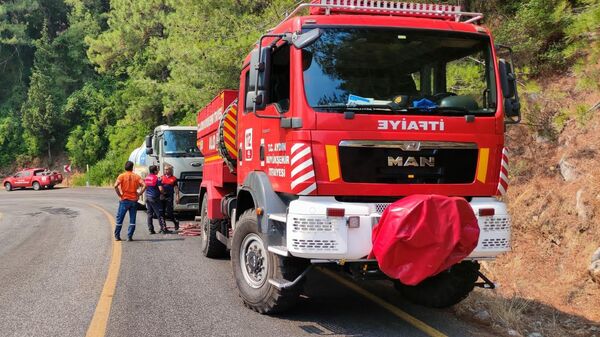 Salvatori și pompieri în Turcia  - Sputnik Moldova
