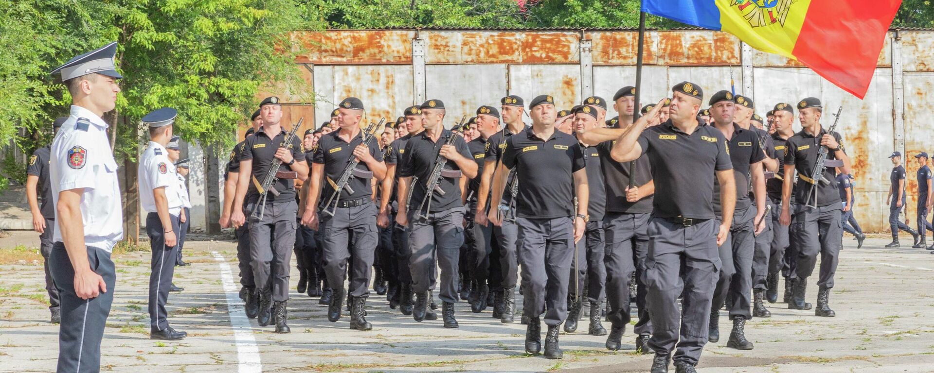 
Сотрудники МВД готовятся к военному параду - Sputnik Молдова, 1920, 03.08.2021