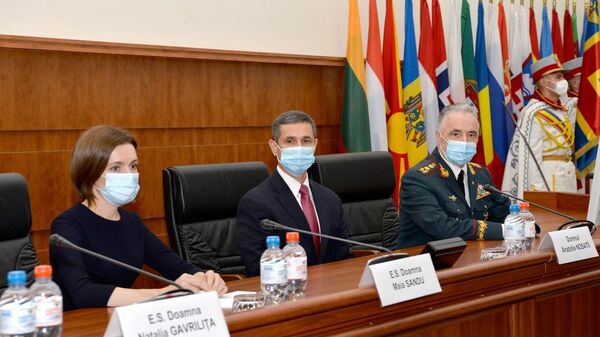 Президент Майя Санду представила командному составу Национальной армии нового министра обороны - Sputnik Молдова