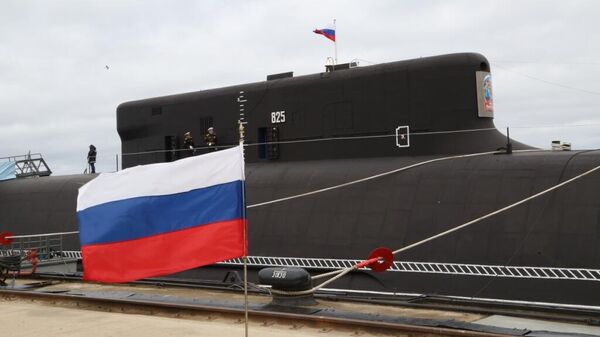 Поднятие Андреевского флага на атомной подводной лодке Князь Владимир - Sputnik Moldova-România