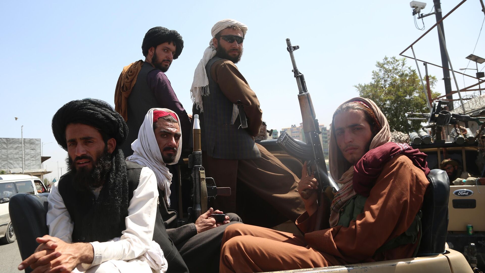 Боевики движения Талибан (террористическая организация, запрещена в России) в Кабуле. - Sputnik Молдова, 1920, 01.09.2021