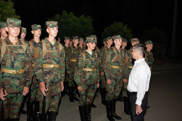 Репетиция проходила в рамках подготовки к военному параду по случаю 30-летия провозглашения независимости Республики Молдова. - Sputnik Молдова
