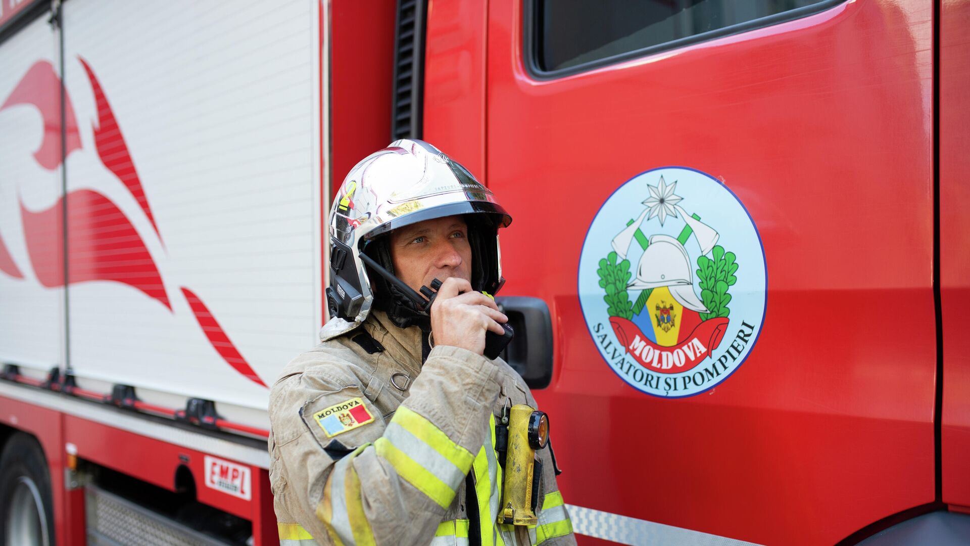 Dmitri Polșcin, pompier din cadrul Inspectoratul General pentru Situații de Urgență - Sputnik Moldova, 1920, 22.08.2021