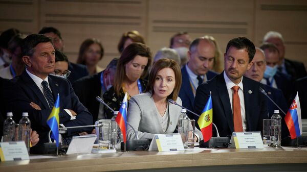 Președintele Republicii Moldova, Maia Sandu, la summit-ul Platforma pentru Crimeea - Sputnik Moldova