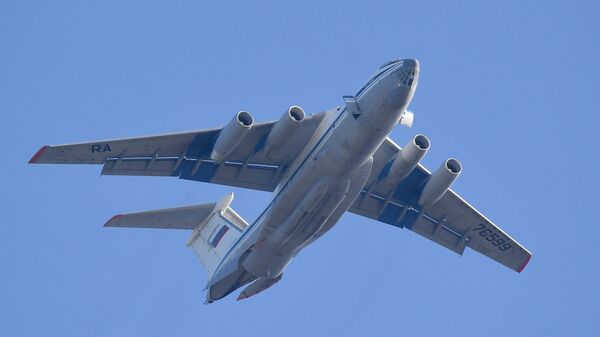 Avionul militar greu de transport Il-76  - Sputnik Moldova-România