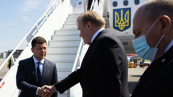Президент Украины Владимир Зеленский прибыл в Кишинев на 30-летие независимости Молдовы - Sputnik Молдова