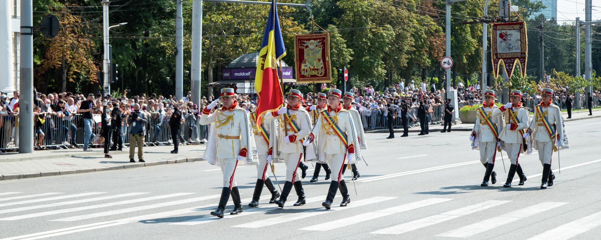 Военный парад в Кишиневе по случаю 30-летия независимости Молдовы 2021 - Sputnik Молдова, 1920, 26.08.2022