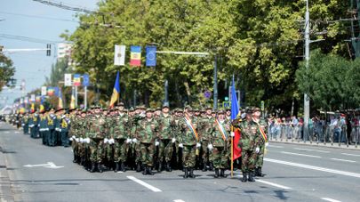 Военный парад в Кишиневе по случаю 30-летия независимости Молдовы 2021