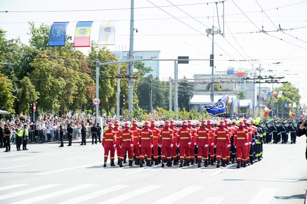 Parada a durat aproximativ o jumătate de oră - Sputnik Moldova