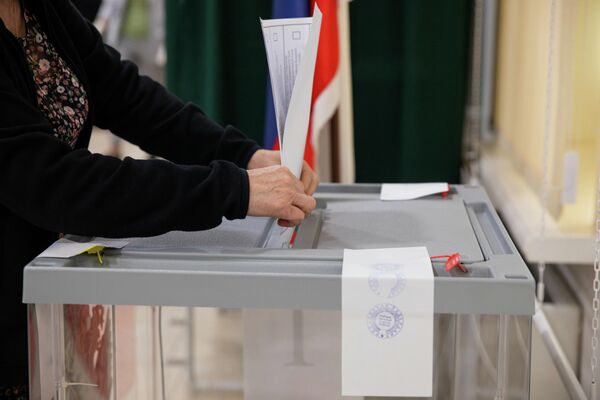 Un cetățean rus și-a exprimat dreptul la vot. - Sputnik Moldova