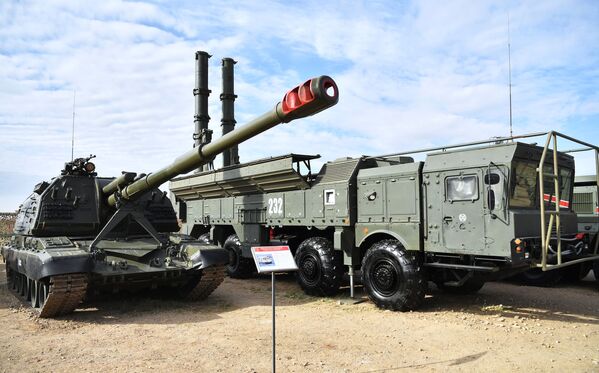 Самоходная артиллерийская установка (САУ) Мста-С на выставке вооружений в рамках антитеррористических учений стран – членов ШОС Мирная миссия  2021  - Sputnik Молдова