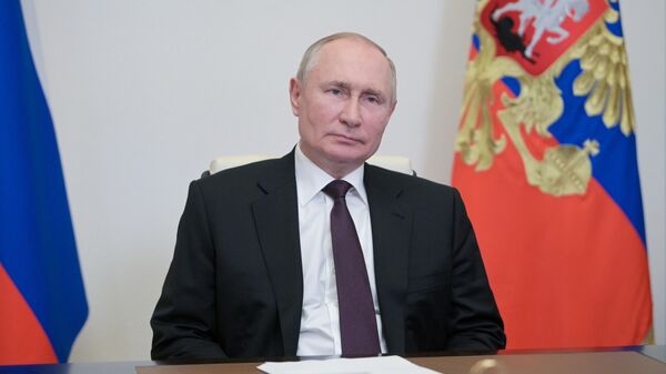 Президент РФ В. Путин встретился с главой Адыгеи М. Кумпиловым - Sputnik Moldova-România