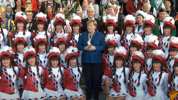 Меркель уходит в отставку: вспомним курьезы Железной леди
 - Sputnik Молдова