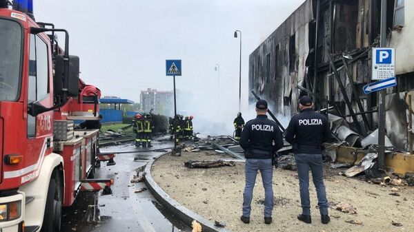 Avion turistic prăbușit lângă Milano - Sputnik Moldova-România