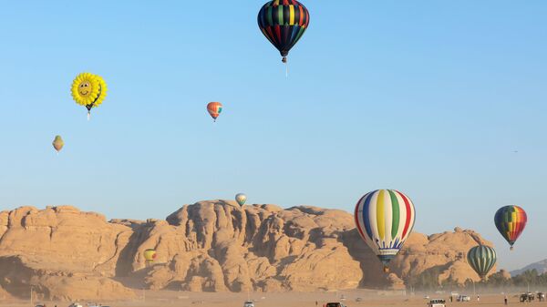 Festivalul baloanelor cu aer cald în deșertul Wadi Rum, Iordania - Sputnik Moldova