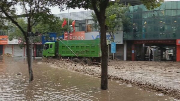 China: Heavy rain, floods hit Shanxi province - Sputnik Moldova-România