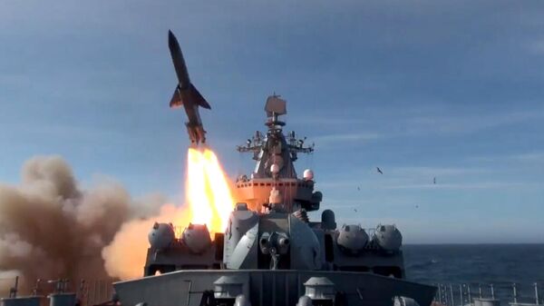Российский флот провел стрельбы в Тихом океане - Sputnik Молдова