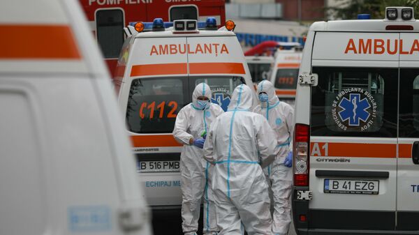 Ambulanțe, bolnavi covid-19, România - Sputnik Moldova