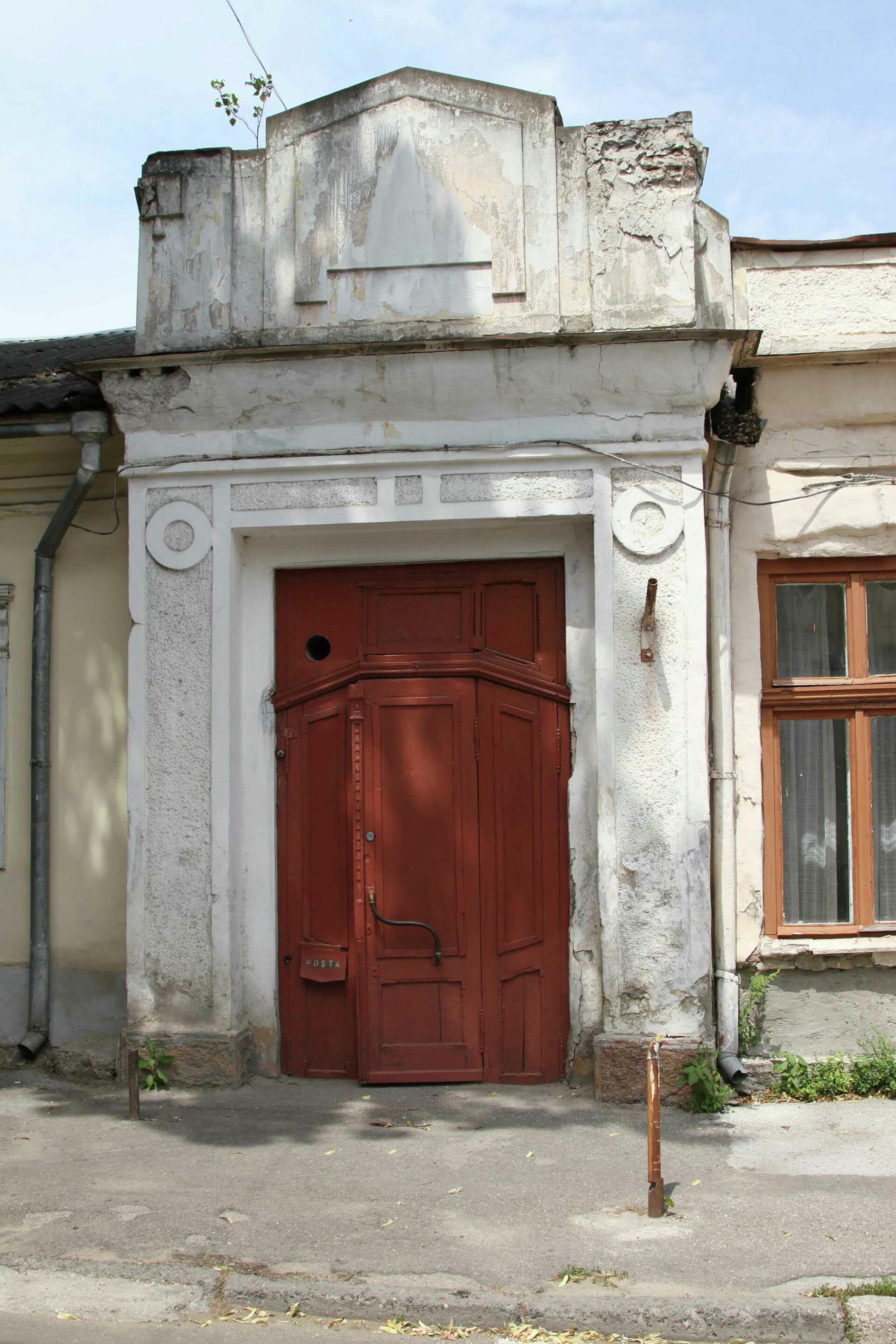 дверь на уже снесенном особняке Театральный переулок 3 - Sputnik Молдова, 1920, 24.10.2021