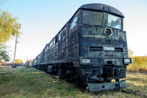 Unele locomotive diesel seamănă cu „personaje” ale cinematografului post-apocaliptic. - Sputnik Moldova