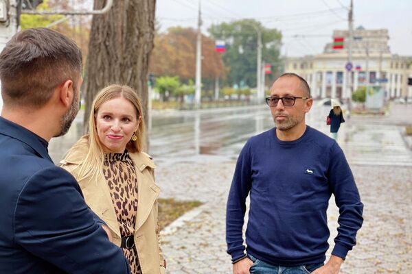 туристы из Италии в Тирасполе  - Sputnik Молдова