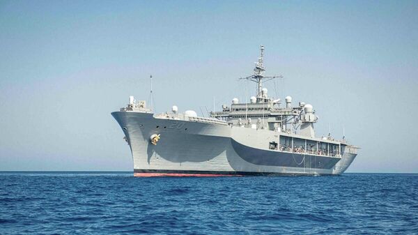 Флагман Шестого флота ВМС США Mount Whitney в Средиземном море - Sputnik Moldova-România