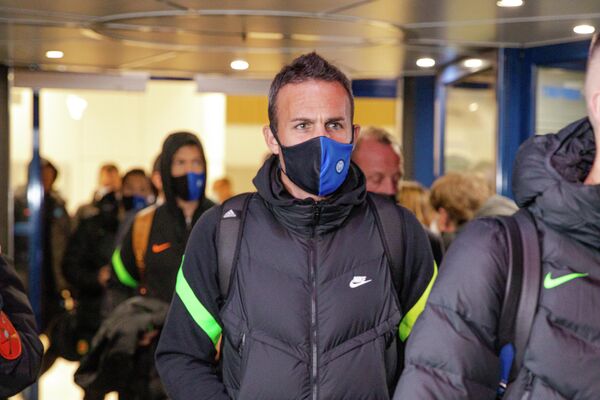 Футболисты Интера отправились из аэропорта Кишинева в Тирасполь - Sputnik Молдова