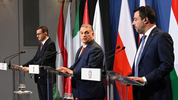 Mateusz Morawiecki, Viktor Orban și Matteo Salvini  - Sputnik Moldova-România
