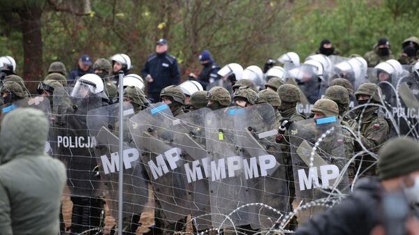 imigranți frontieră belarus - Sputnik Moldova