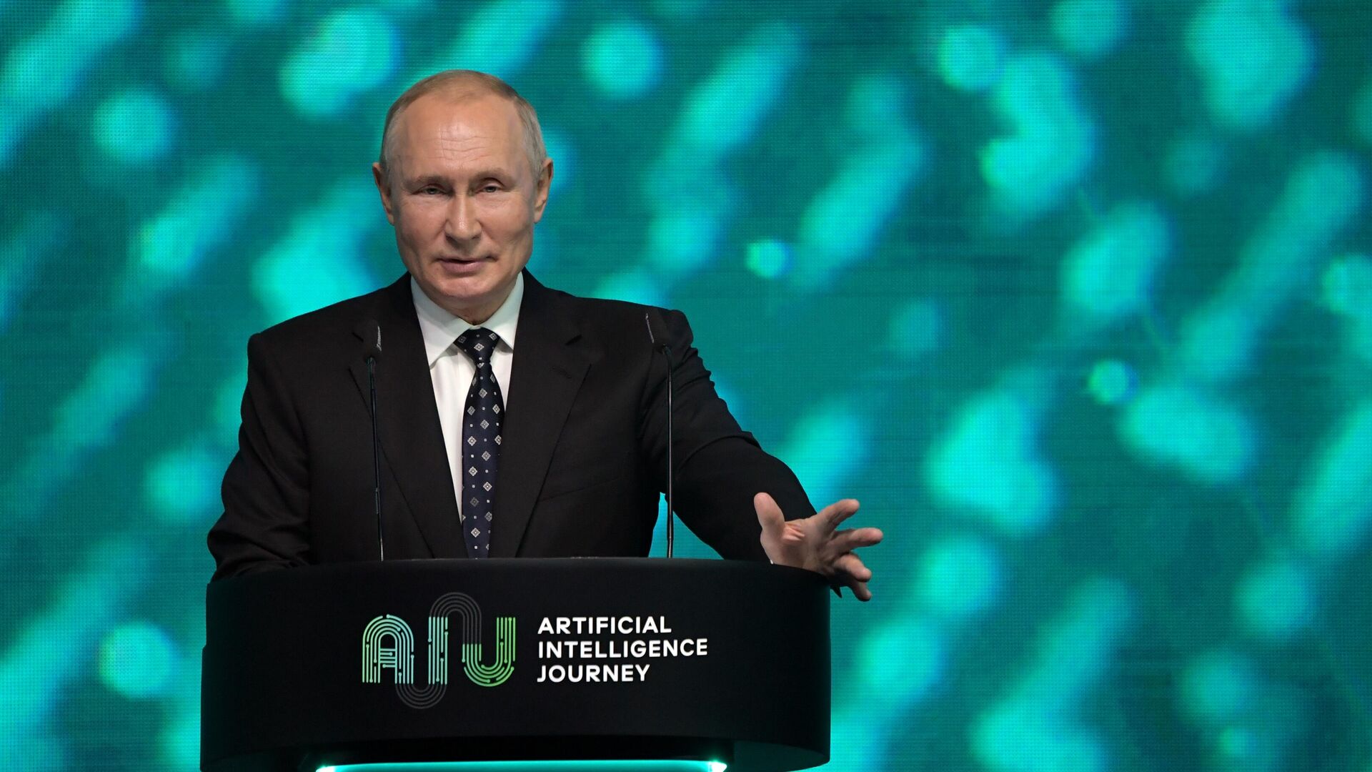 Президент РФ В. Путин принял участие в международной конференции Artificial Intelligence Journey 2021 - Sputnik Moldova, 1920, 14.11.2021