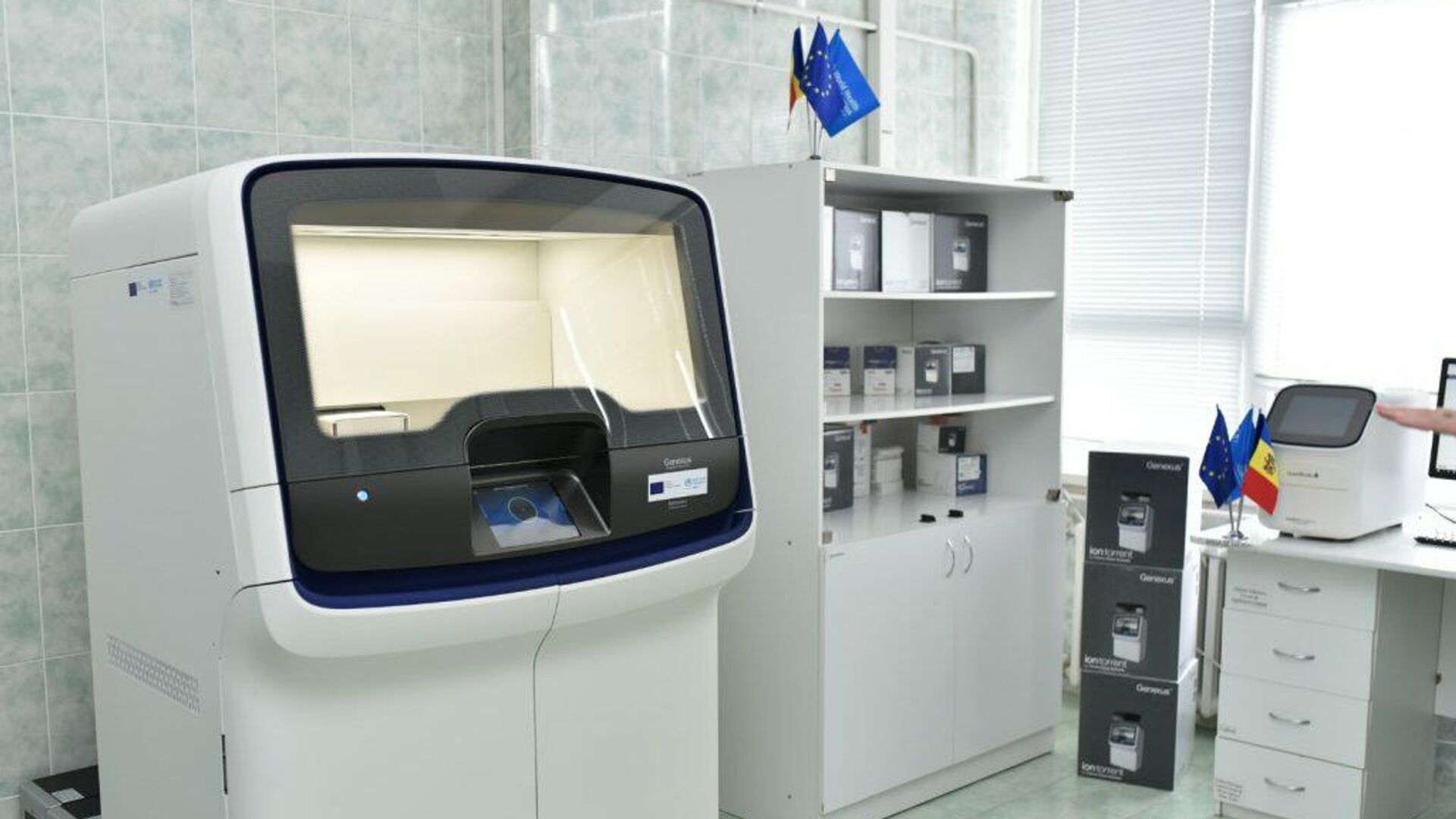 Министерство здравоохранения получило современный аппарат для тестирования мутаций коронавируса - Sputnik Молдова, 1920, 15.11.2021