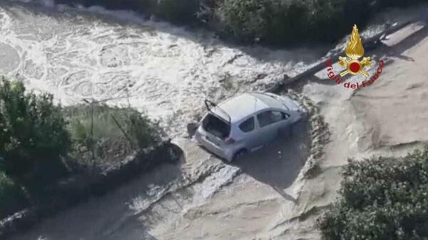 Italy: One dead following tornado and mass floods in Sicily - Sputnik Молдова