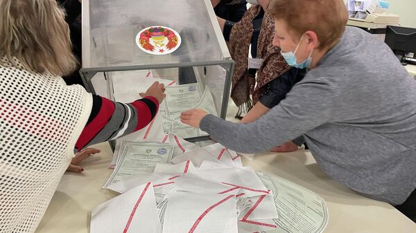 Подсчёт голосов на выборах лидера Приднестровья - Sputnik Молдова