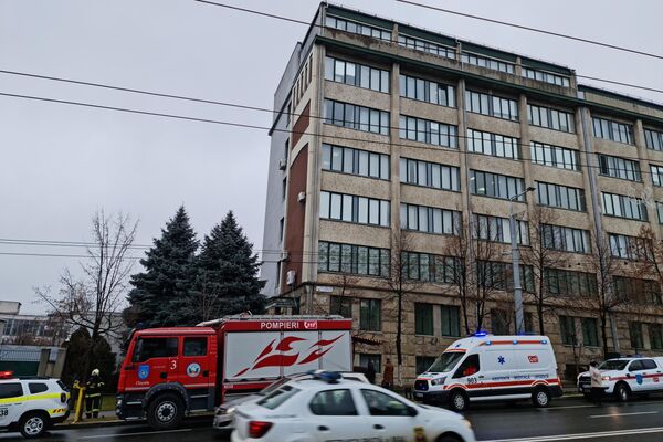 Сообщение о бомбе в судах секторов Центр и Буюканы в Кишиневе - Sputnik Молдова