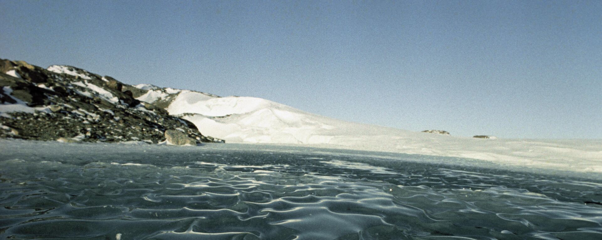 Антарктический ледник. - Sputnik Молдова, 1920, 14.12.2021